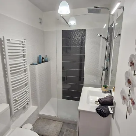 Apartment - Lumineux Au Calme - 30m De La - Quartier Du Parc Royan